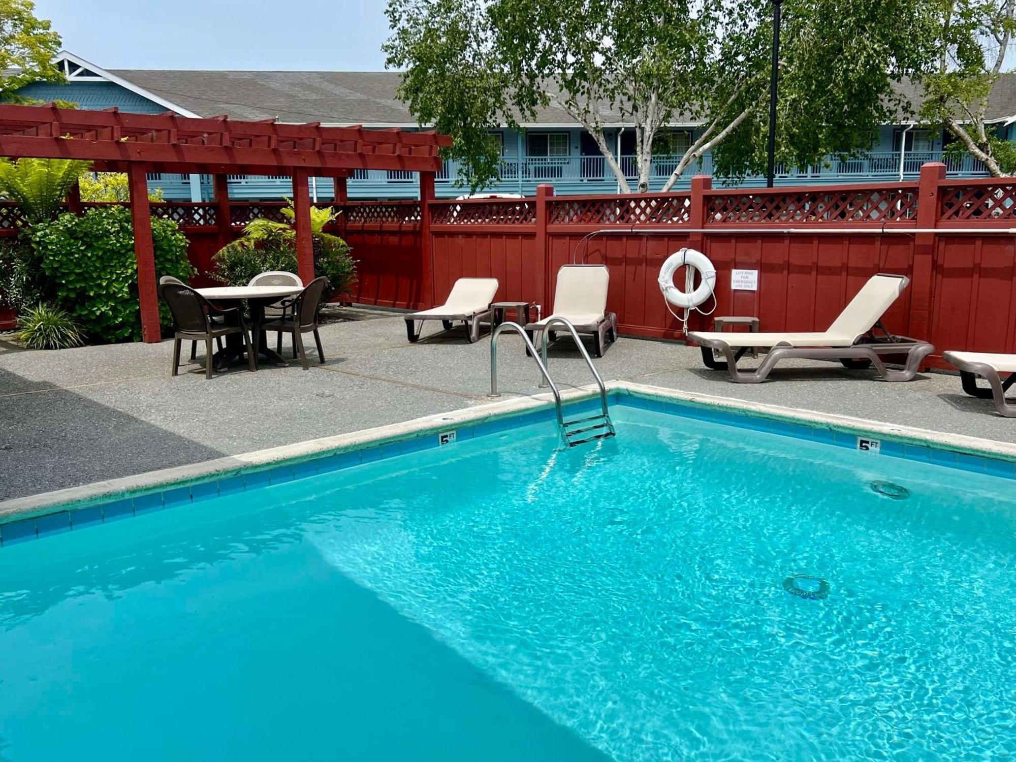 Best Western Country Inn Fortuna Esterno foto