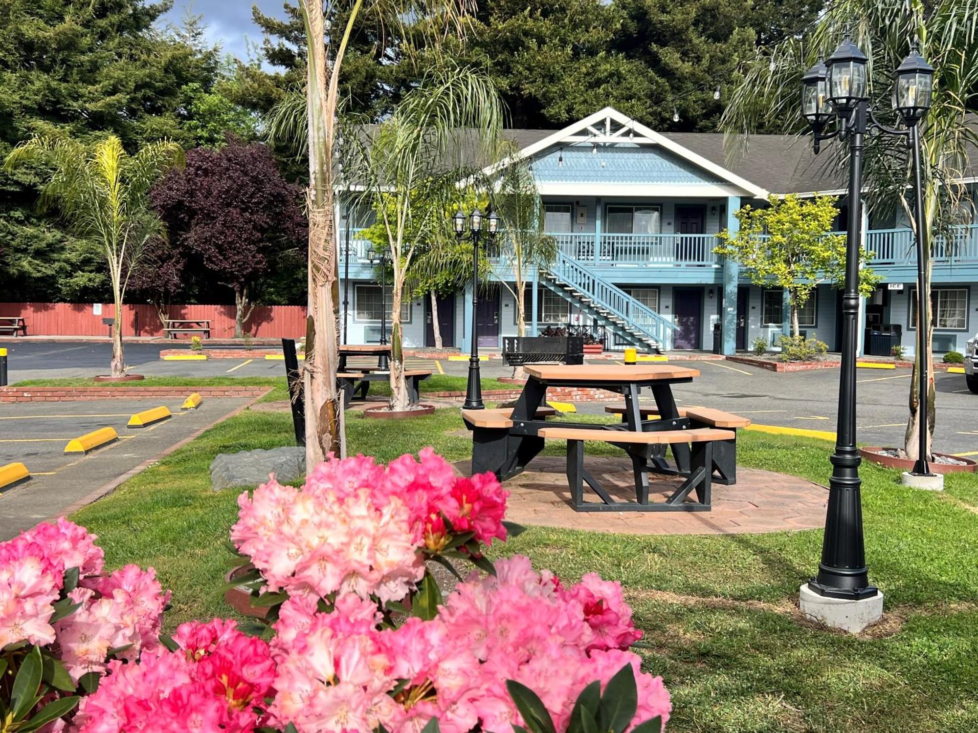 Best Western Country Inn Fortuna Esterno foto